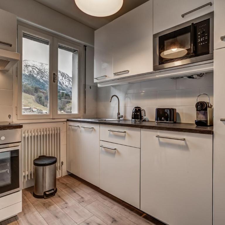 Apartment with balconies at the foot of the slopes - Appartement - 4