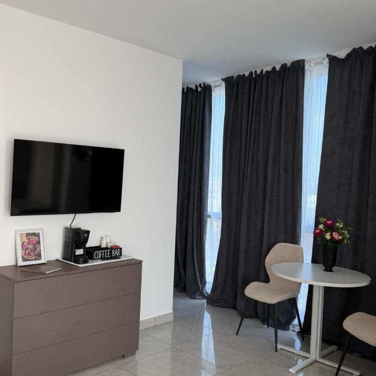 Business Apt - Double Room with Private Bathroom - 5