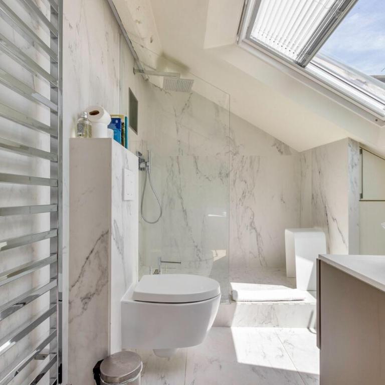 Duplex Marais - 2 Chambres, 5 Lignes Métro - Appartement - 3
