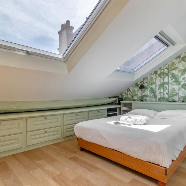 Duplex Marais - 2 Chambres, 5 Lignes Métro - Appartement - 7
