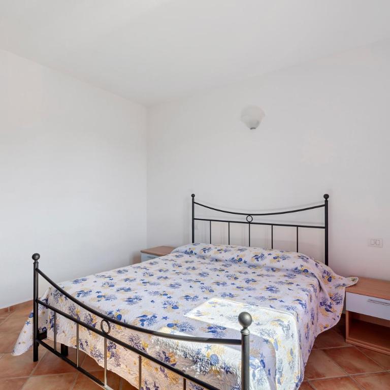 Lu Sulianu- Appartamento T2 - Appartamento Deluxe con 2 Camere da Letto e Vista Giardino - 10