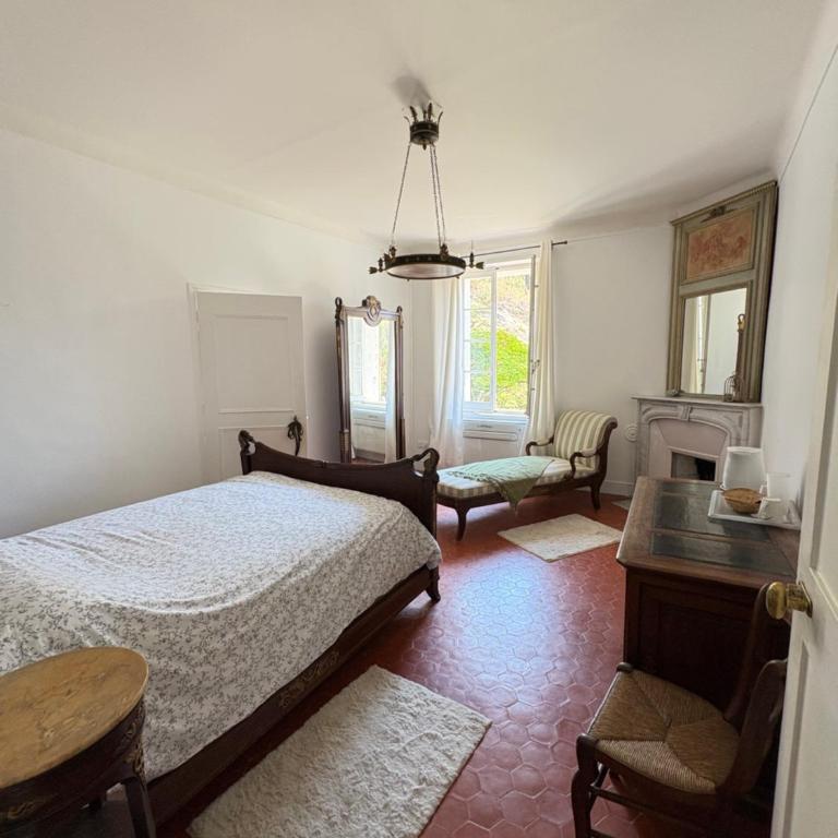 Domaine Du Castellas - Chambre Double avec Salle de Bains Privative - 2