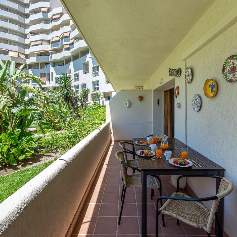 797 Holiday Rentals- Precioso piso con vistas al jardin en Benalbeach - One-Bedroom Apartment - 20