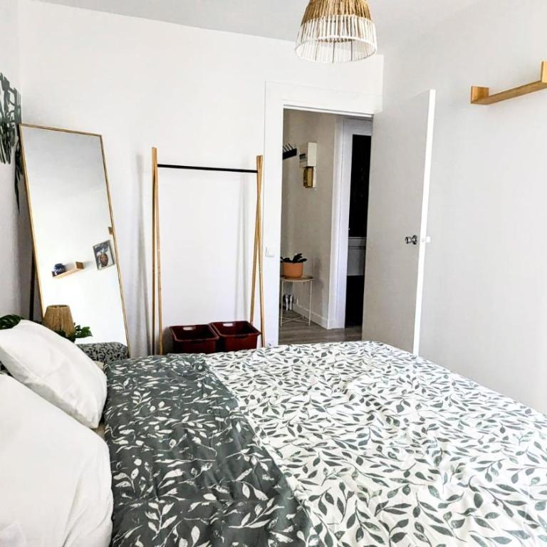Cosy Jungles - T3 - Balcon & parking privé - Appartement 2 Chambres avec Terrasse - 6