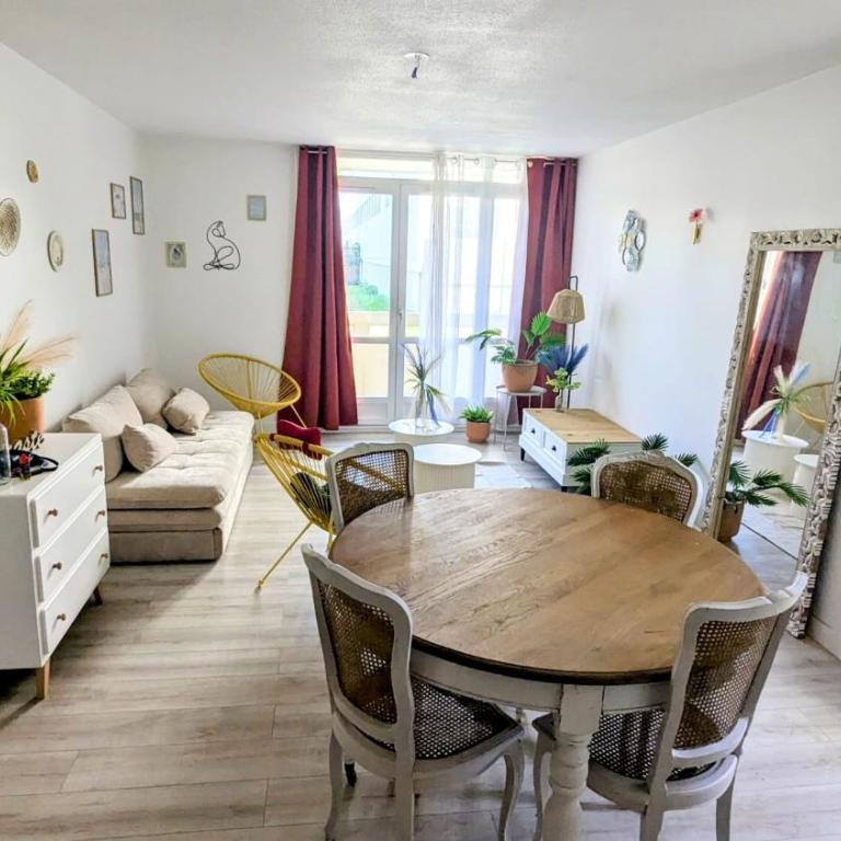 Cosy Jungles - T3 - Balcon & parking privé - Appartement 2 Chambres avec Terrasse - 17