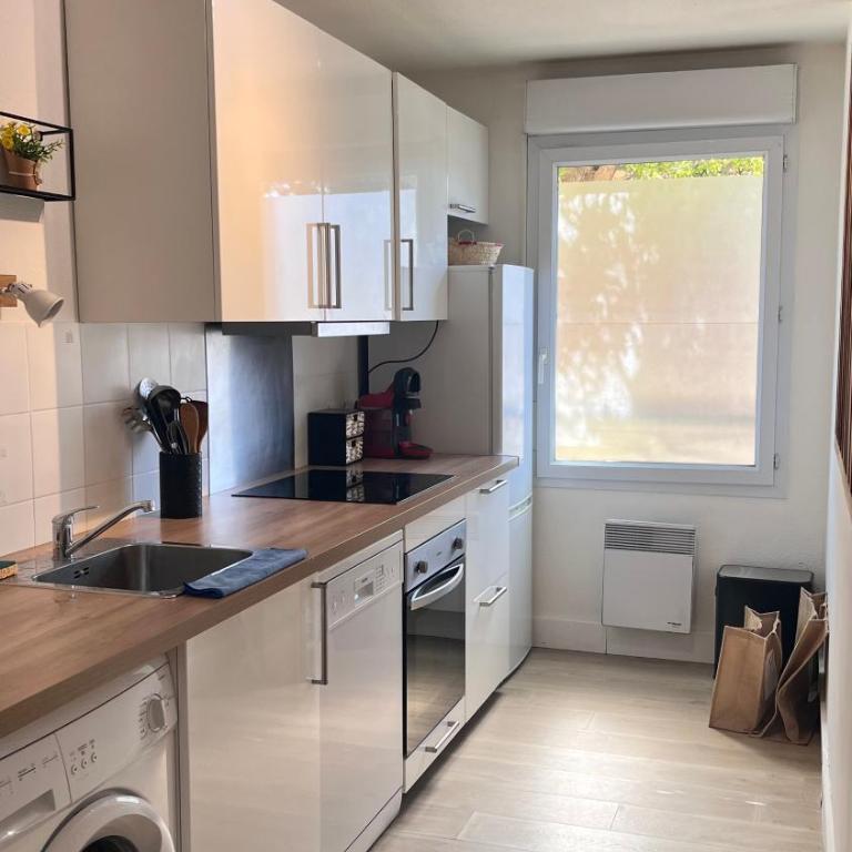 Appartement T3 proche remparts - Two-Bedroom Apartment - 13