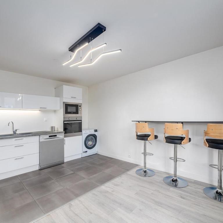 Elegant 3-BR with balcony - Apartment mit 3 Schlafzimmern - 15