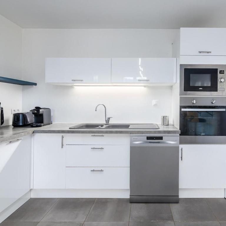 Elegant 3-BR with balcony - Apartment mit 3 Schlafzimmern - 26