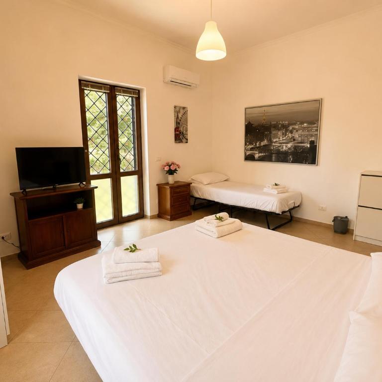 Free parking---5 minutes from the bus stop--- - Appartamento con 3 Camere da Letto - 11