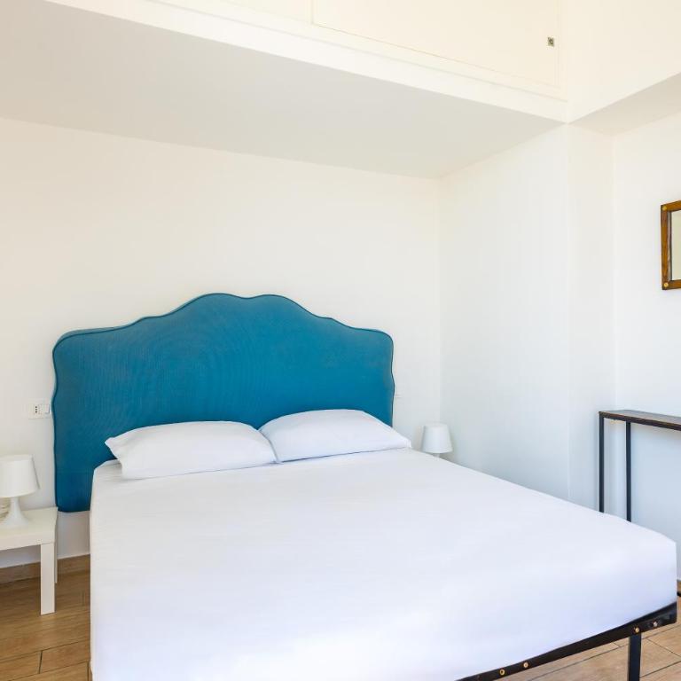 Viewsuvio Two Apartments & Terraces - Three-Bedroom Superior Apartment - 4