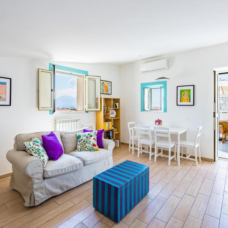 Viewsuvio Two Apartments & Terraces - Three-Bedroom Superior Apartment - 2