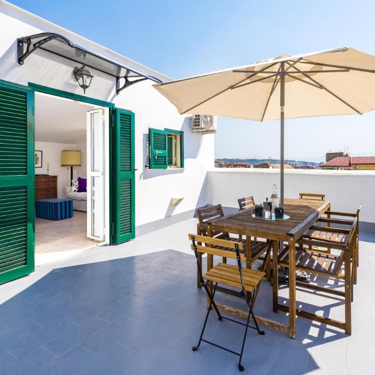 Viewsuvio Two Apartments & Terraces - Three-Bedroom Superior Apartment - 27