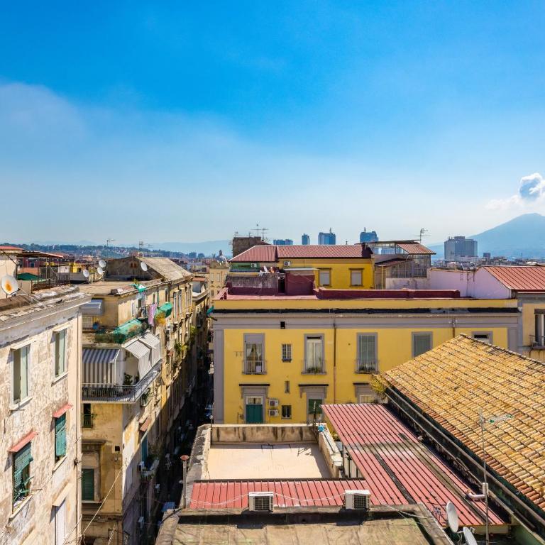 Viewsuvio Two Apartments & Terraces - Three-Bedroom Superior Apartment - 32