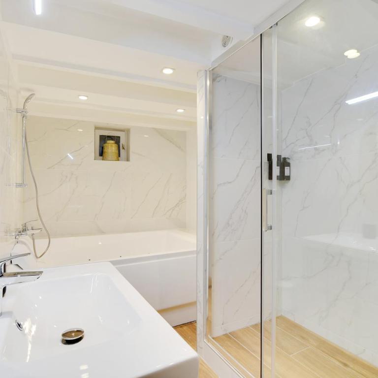 Flat in Saint-Germain-des-Prés with Jacuzzi and AC - Appartement 2 Chambres Deluxe - 8