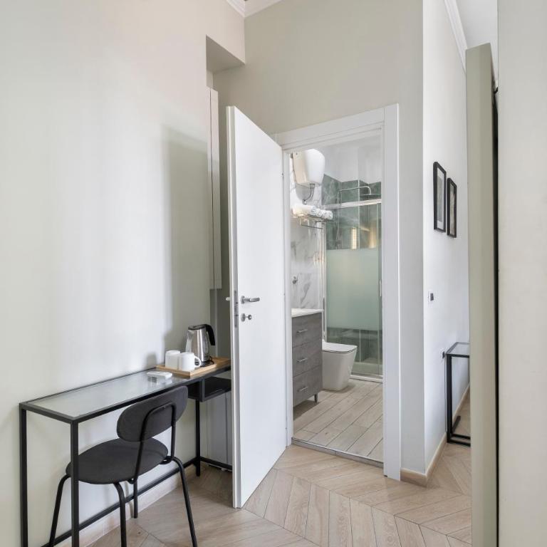Rohome Stay - Camera Familiare con Bagno Privato - 6