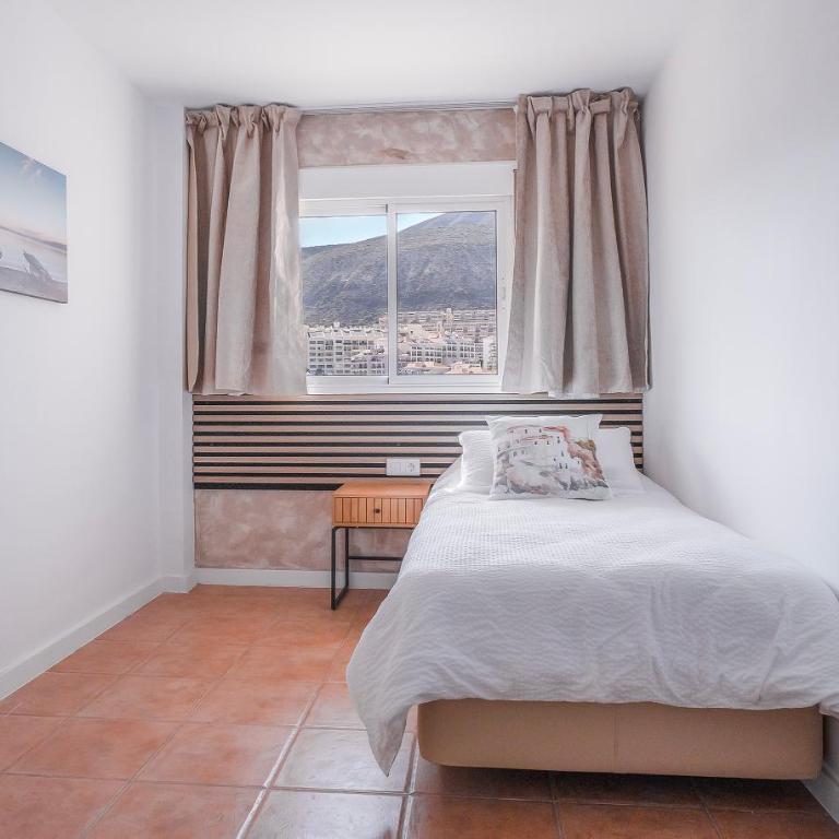 Tenerife Stay Los Cristianos 3 Bedroom Pool Apartment - Apartamento de 3 dormitorios - 16