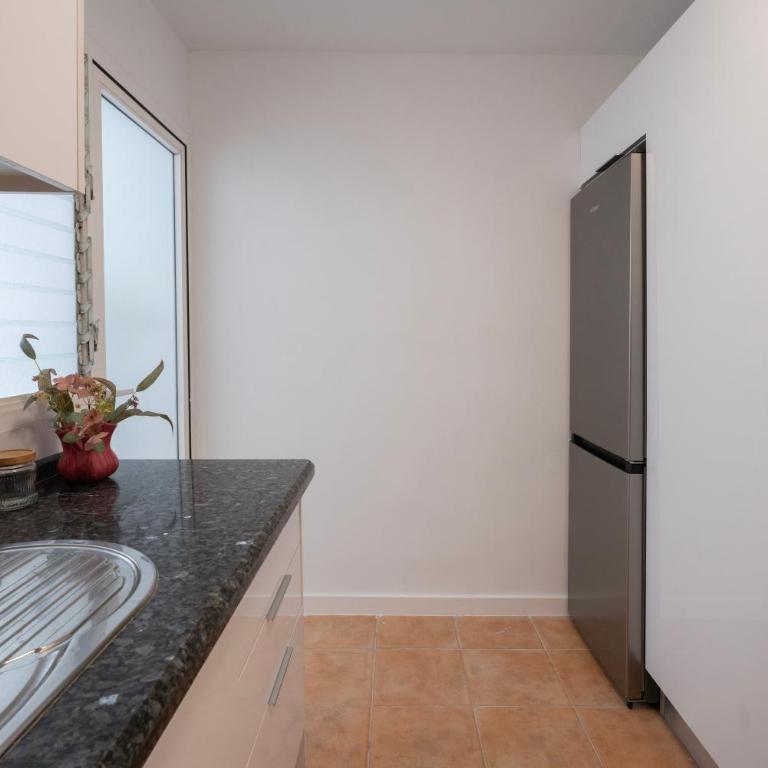 Tenerife Stay Los Cristianos 3 Bedroom Pool Apartment - Apartamento de 3 dormitorios - 15