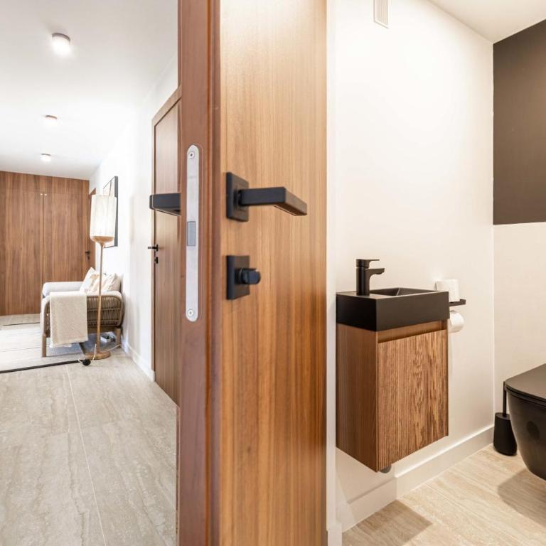 5 CANADA - 3-Bedroom Apartment with Terrace Cannes Carlton - Appartement - 17