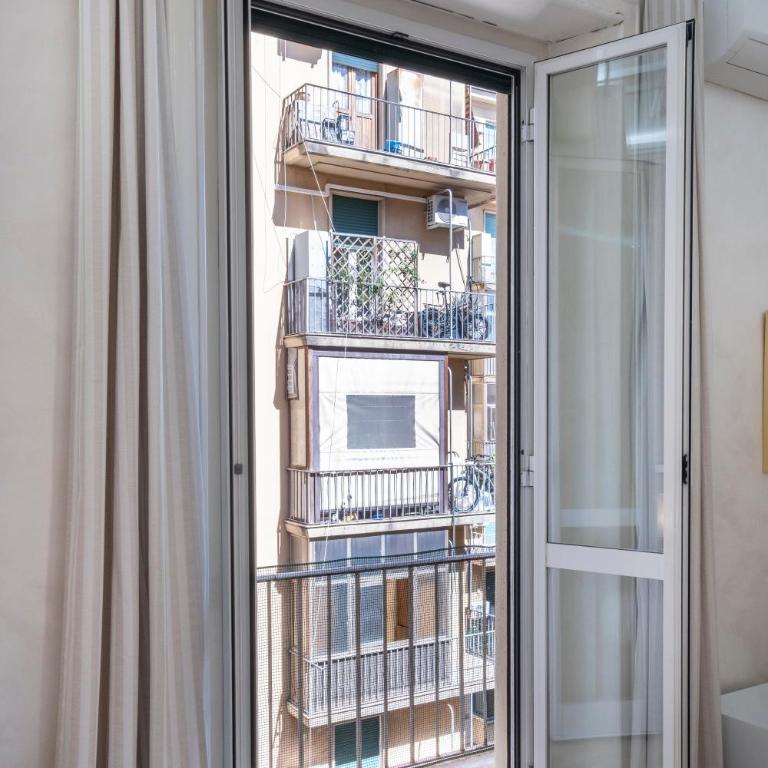 Rohome Stay - Camera Matrimoniale con Balcone - 18