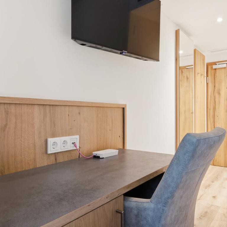 Hotel Lebzelter Straßwalchen, Familien und Business Aufenthalt, Seengebiet, Erlebnispark - Einzelzimmer - 8