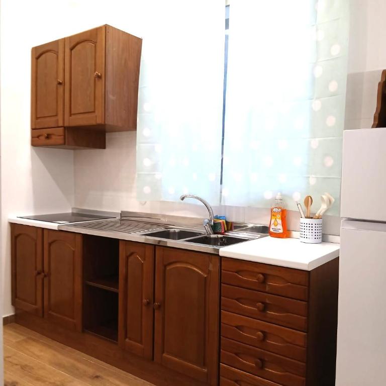 Happy Days Central House - Doppelzimmer mit Balkon - 21