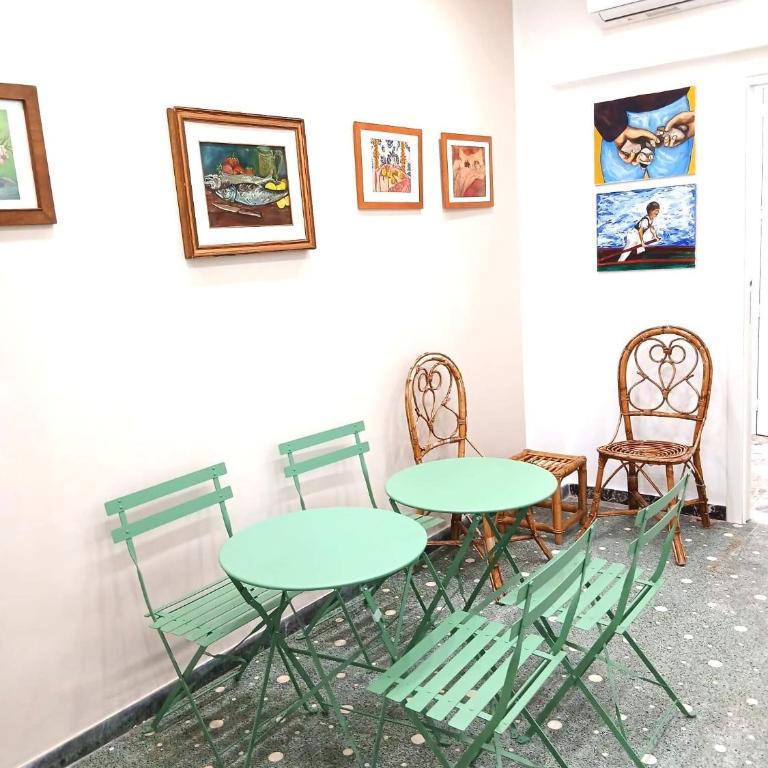 Happy Days Central House - Doppelzimmer mit Balkon - 25