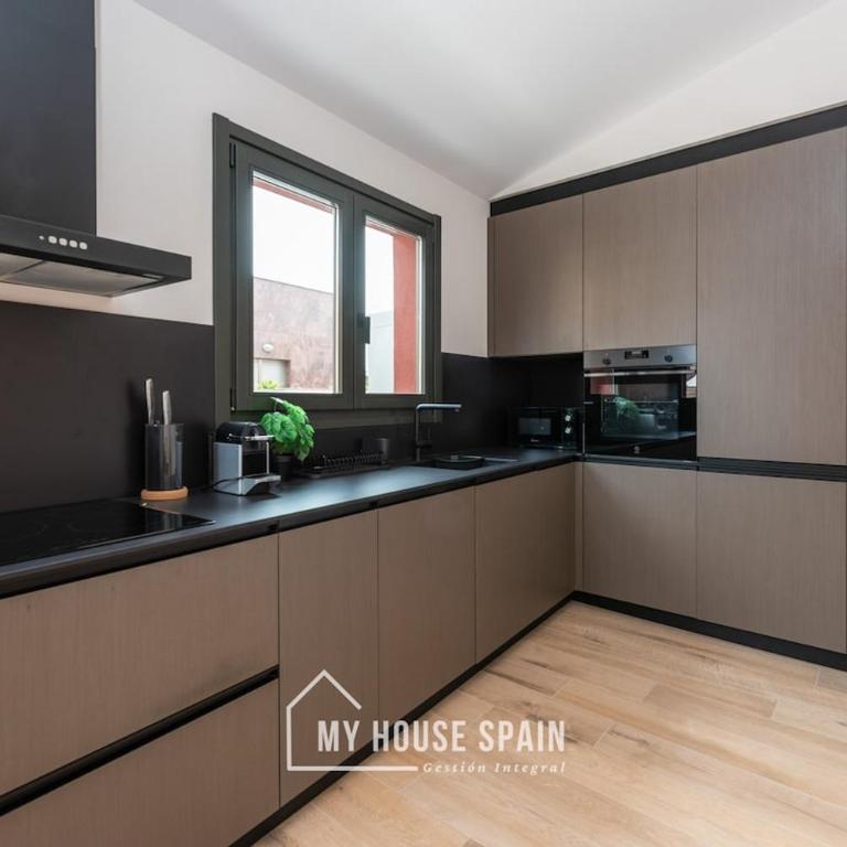 MyHouseSpain - Luminoso Ático Duplex en Gijón - Apartamento de 3 dormitorios Premium - 8