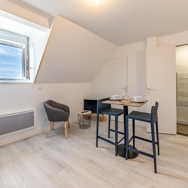 L'écrivain - Wifi - Saint-Serge - Studio - 3