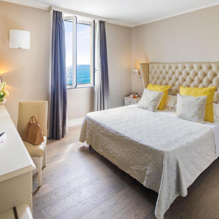 Hotel Savoia - Camera Familiare con Vista Mare - 5