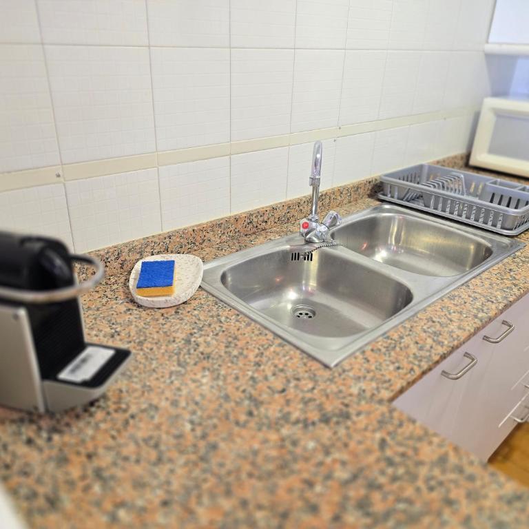 Appartement 80 metre de la plage - Apartment mit 2 Schlafzimmern - 13