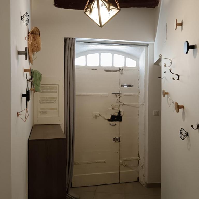 Maison Arlésienne à l'esprit bohème - Three-Bedroom House - 5