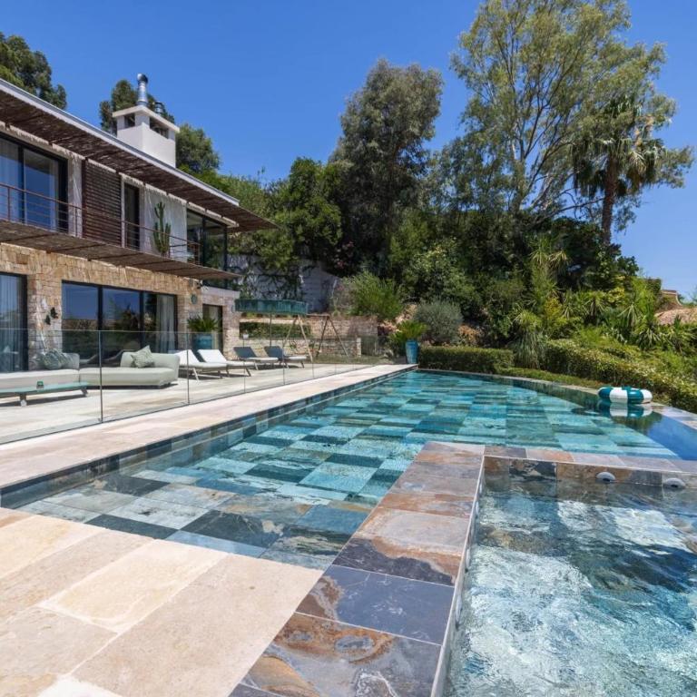 REF 2198 - Super Cannes - Luxueuse villa vue mer à louer - Villa - 4