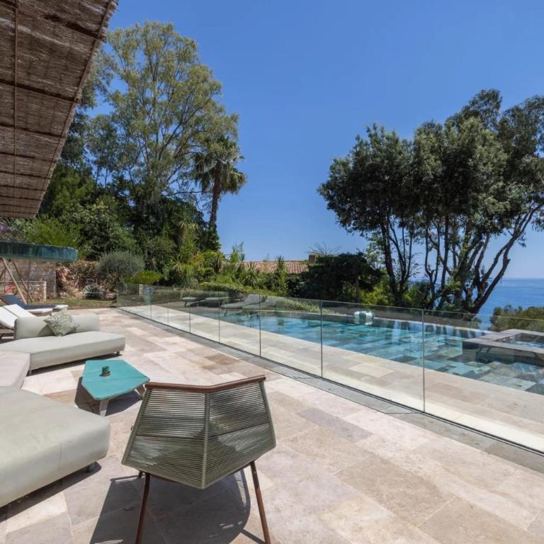 REF 2198 - Super Cannes - Luxueuse villa vue mer à louer - Villa - 5