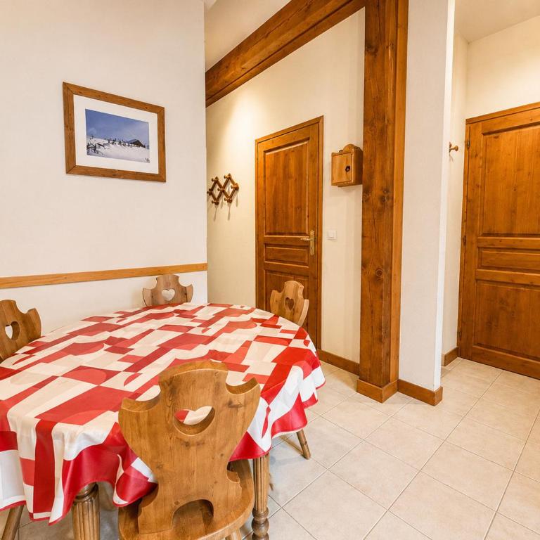 Appartement confortable avec balcon et WIFI, au pied des pistes - Appartement 2 Chambres - 11