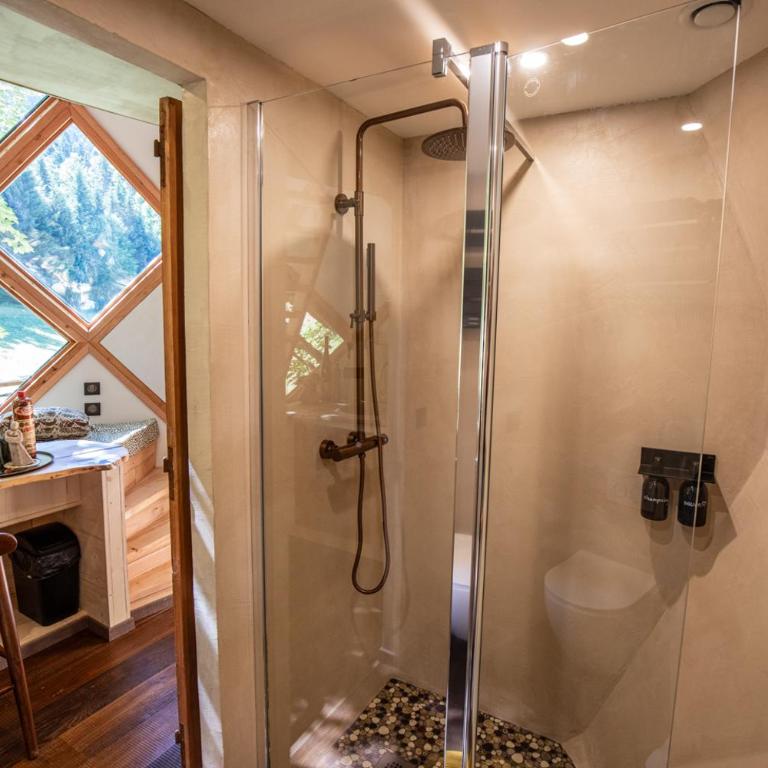 La Pomme de Pin Perchée, cabane romantique pour 2 - Appartement avec Douche - 30