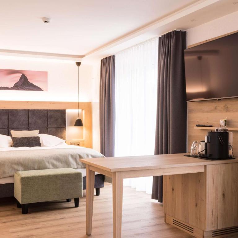 Hotel Bristol - Deluxe Doppelzimmer mit Aussicht auf das Matterhorn - 1
