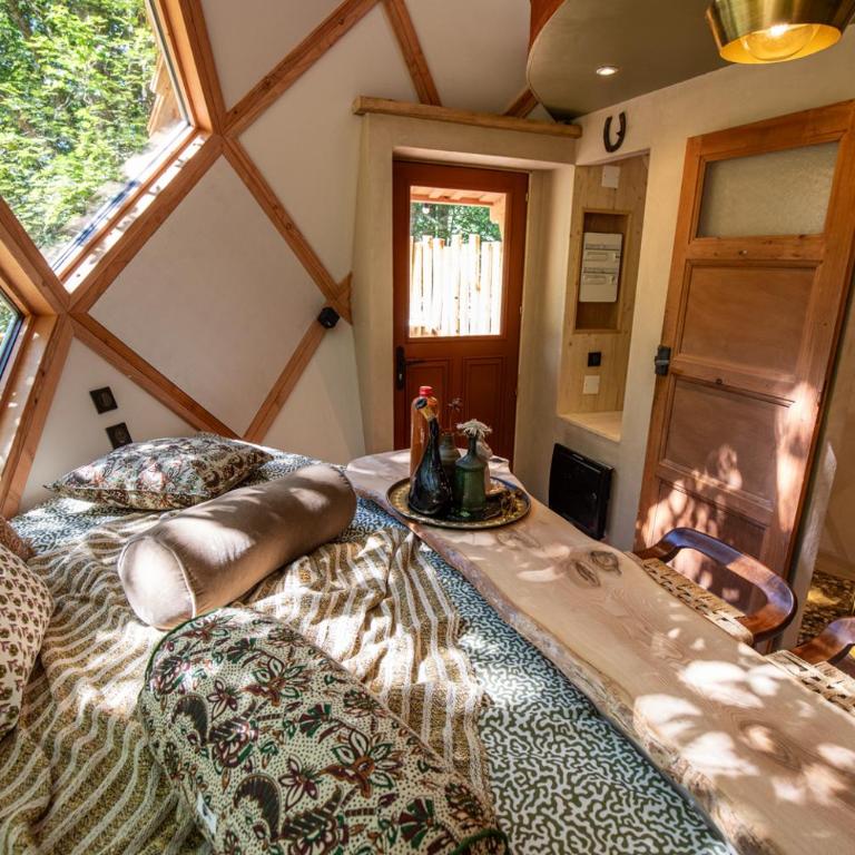 La Pomme de Pin Perchée, cabane romantique pour 2 - Appartement avec Douche - 47