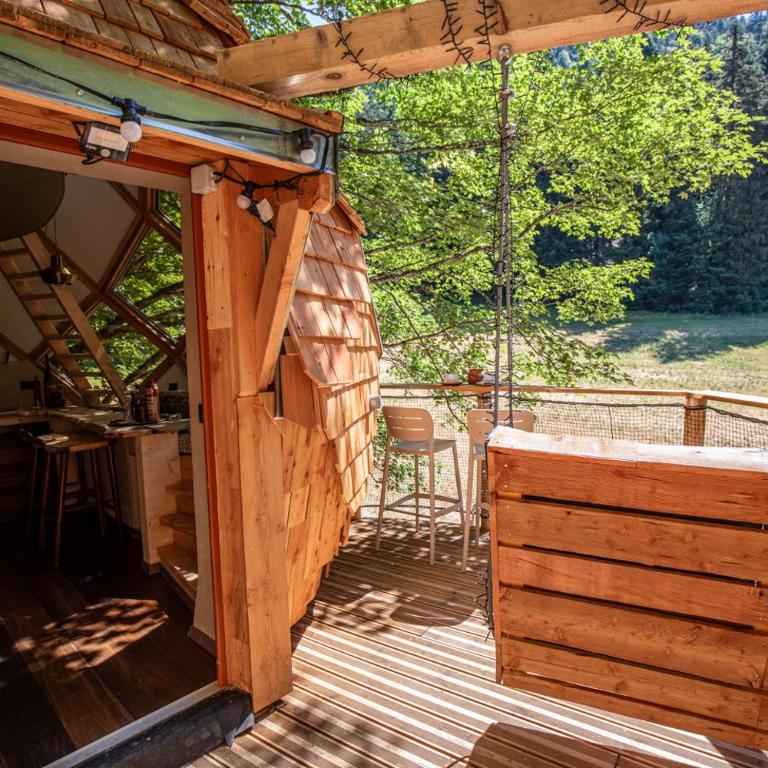 La Pomme de Pin Perchée, cabane romantique pour 2 - Appartement avec Douche - 48