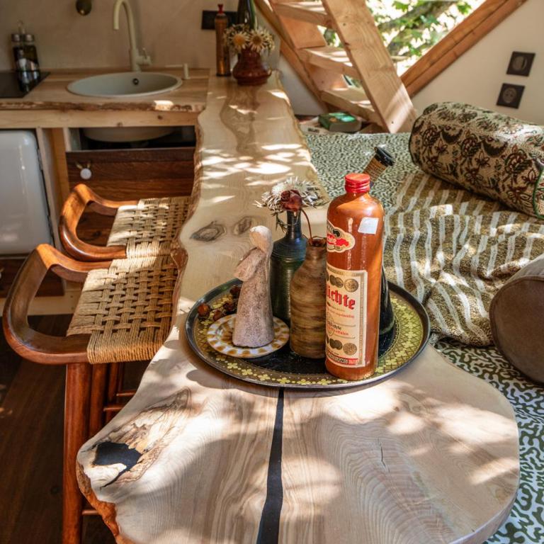 La Pomme de Pin Perchée, cabane romantique pour 2 - Appartement avec Douche - 61