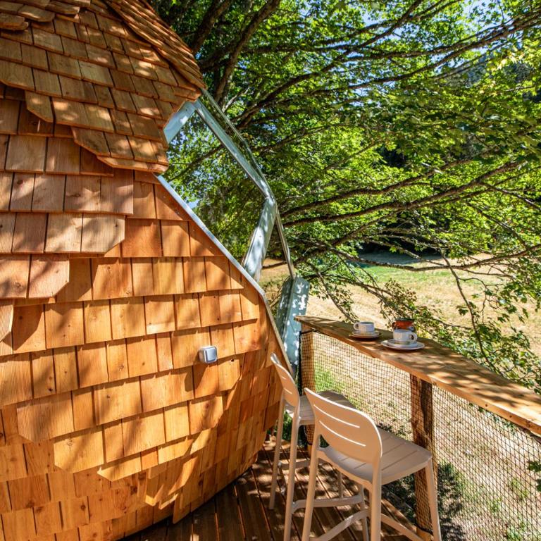 La Pomme de Pin Perchée, cabane romantique pour 2 - Appartement avec Douche - 19