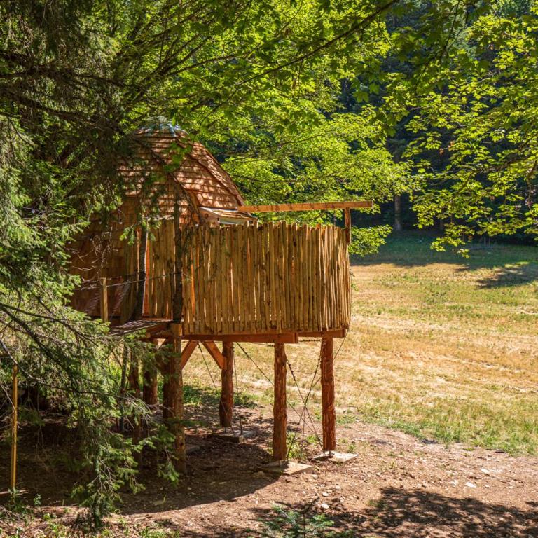 La Pomme de Pin Perchée, cabane romantique pour 2 - Appartement avec Douche - 53