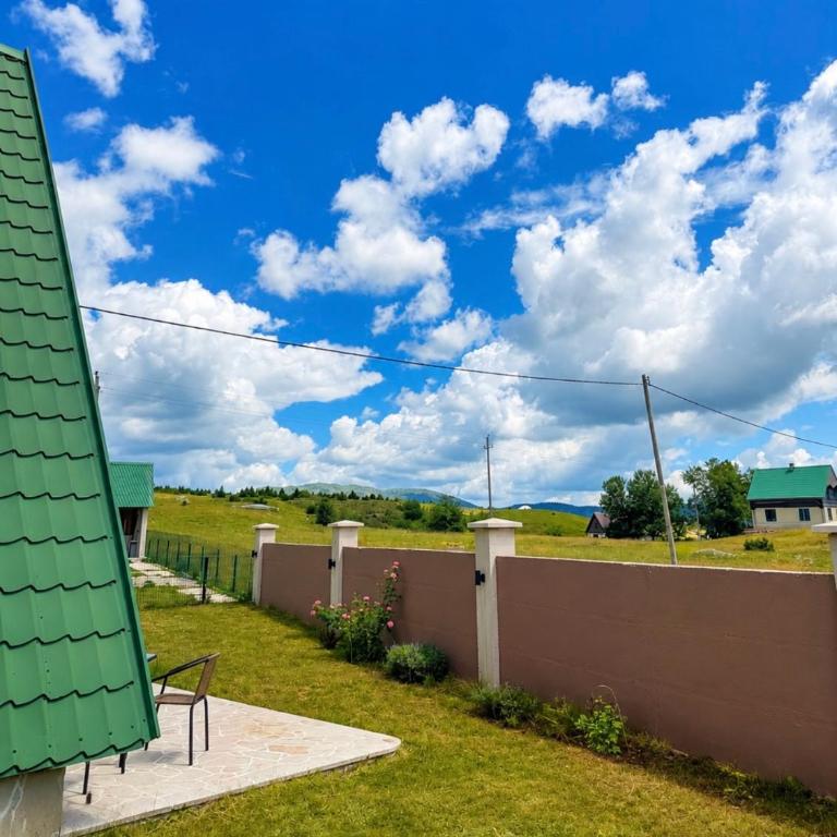 Holiday Home Stefani Spacious Mountain House near Durmitor 3 Bedrooms Private Parking - Vikendica - 6
