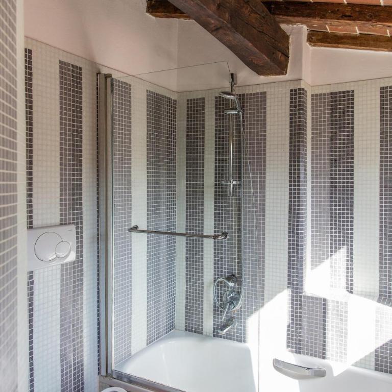 Cheerful 3 BR Flat In Piazza Santo Spirito - Appartamento con 3 Camere da Letto - 3