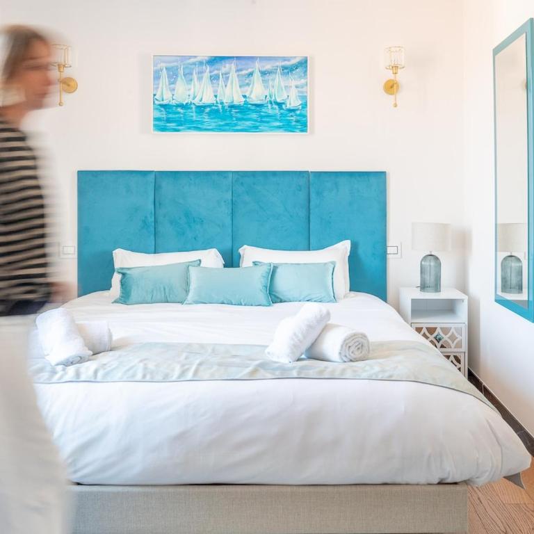 Studio Menton - 22m2 and Bureau - Centre Cannes - Appartement 1 Chambre - 33