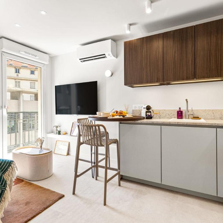 CARABACEL - One room Suite AC and Balcony - Apartamento - 8