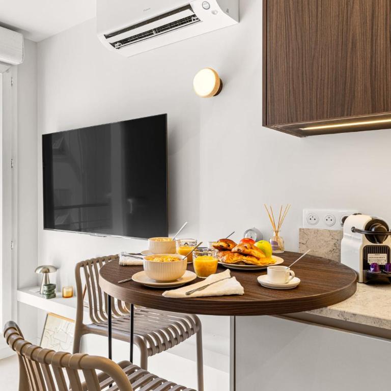 CARABACEL - One room Suite AC and Balcony - Apartamento - 11