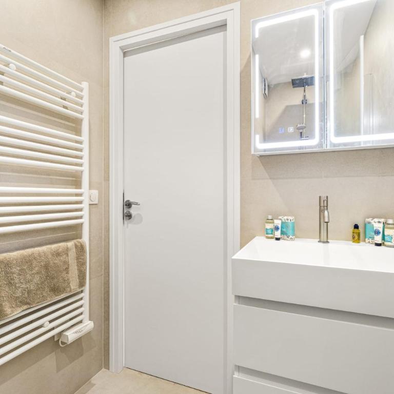 CARABACEL - One room Suite AC and Balcony - Apartamento - 23