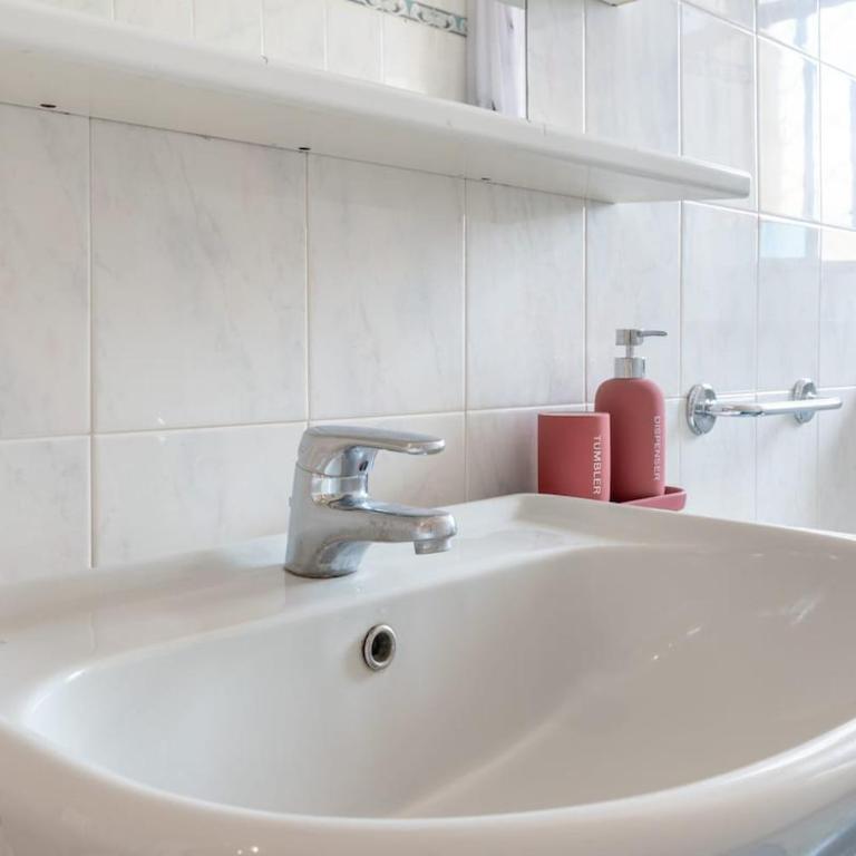 -Porta Nuova - Molinette- Suite x7 - Balcony - WiFi - Two-Bedroom Apartment with Balcony - 16