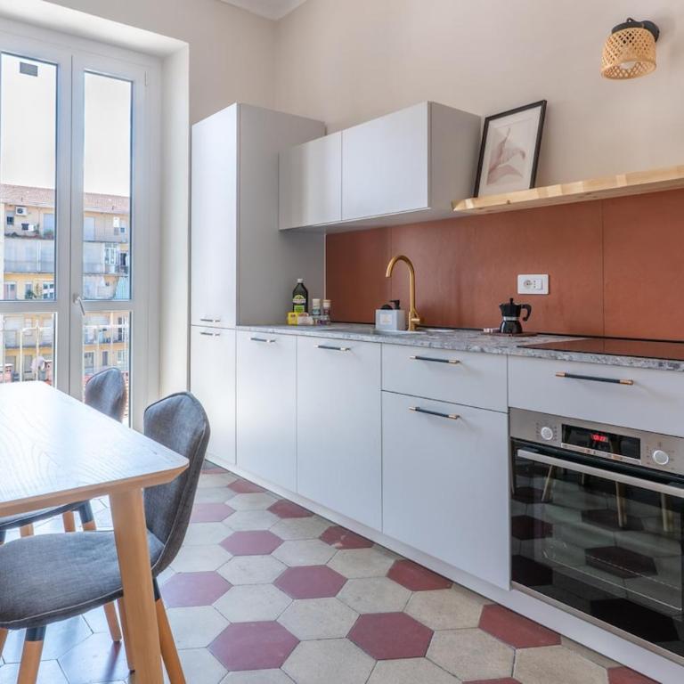 -Porta Nuova - Molinette- Suite x7 - Balcony - WiFi - Two-Bedroom Apartment with Balcony - 18