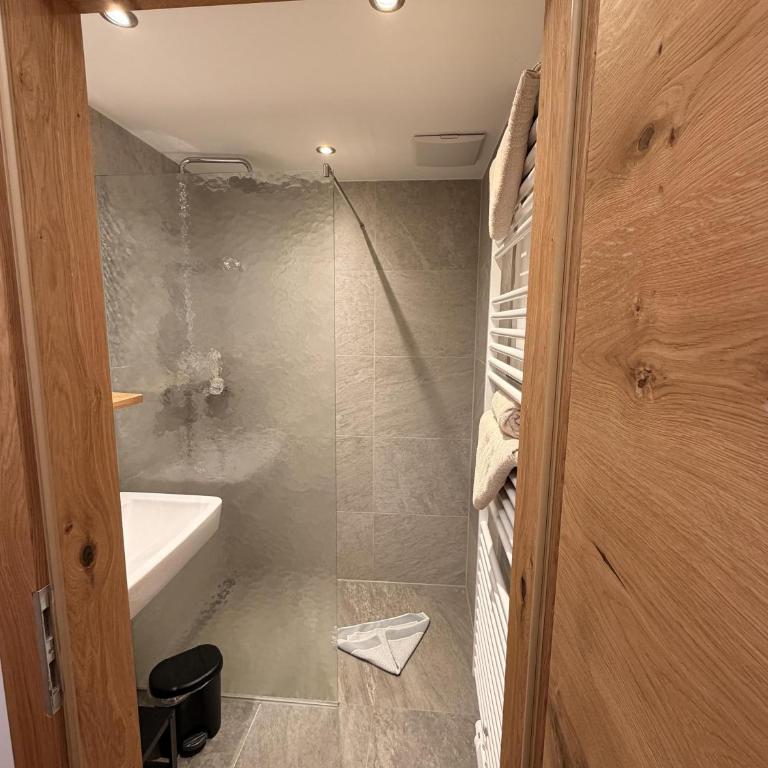 Hotel Hochkönig - Familienzimmer mit Dusche - 3